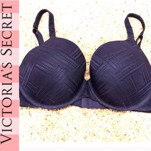 EUC Victoria’s Secret Body Demi Uplift Biofit Bra